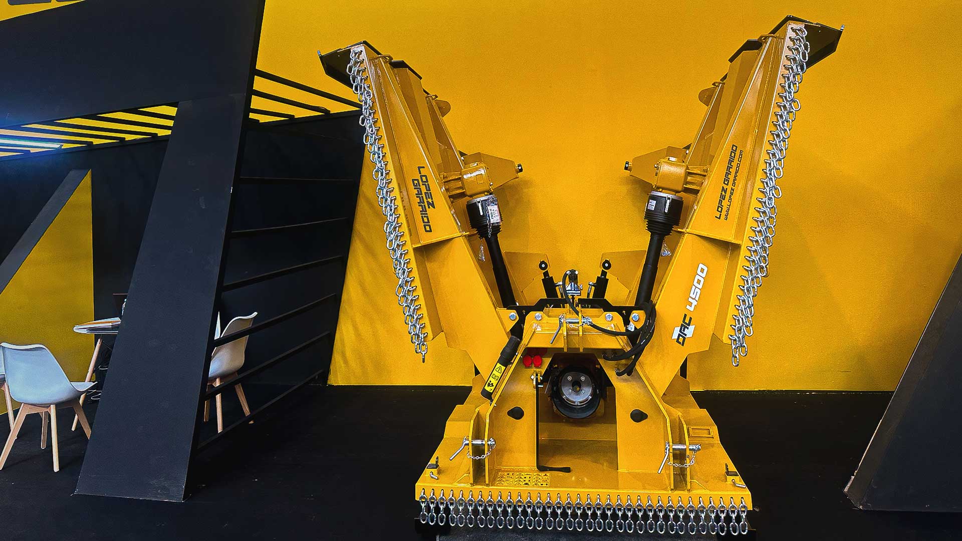 desbrozadora abatible portada